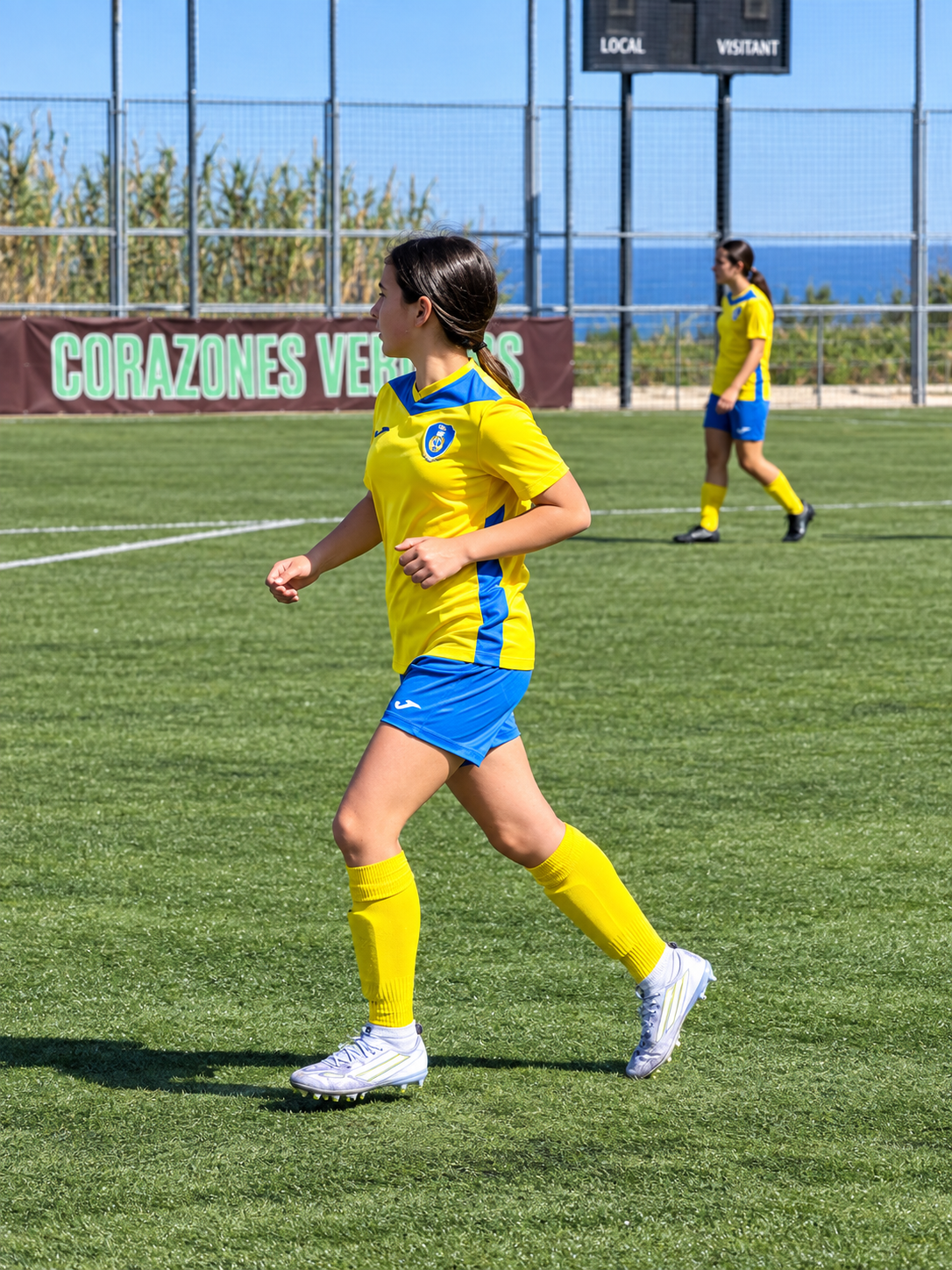 Jugadora en el campo durante el torneo
