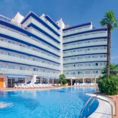 Hotel con piscina en Calella